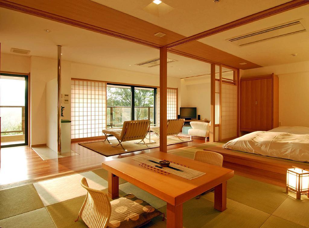 Hakone Tokinoshizuku Ξενοδοχείο Δωμάτιο φωτογραφία A room at the Hoshinoya Kyoto