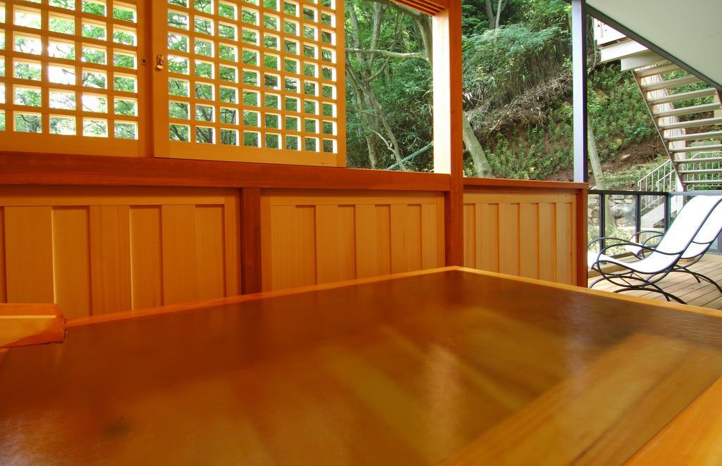 Hakone Tokinoshizuku Ξενοδοχείο Δωμάτιο φωτογραφία A traditional Japanese onsen